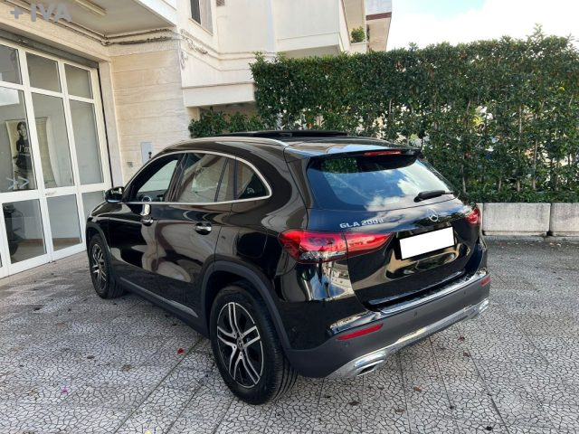 MERCEDES-BENZ GLA 200 usata 7