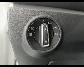 VOLKSWAGEN T-Roc usata, con Sedile posteriore sdoppiato