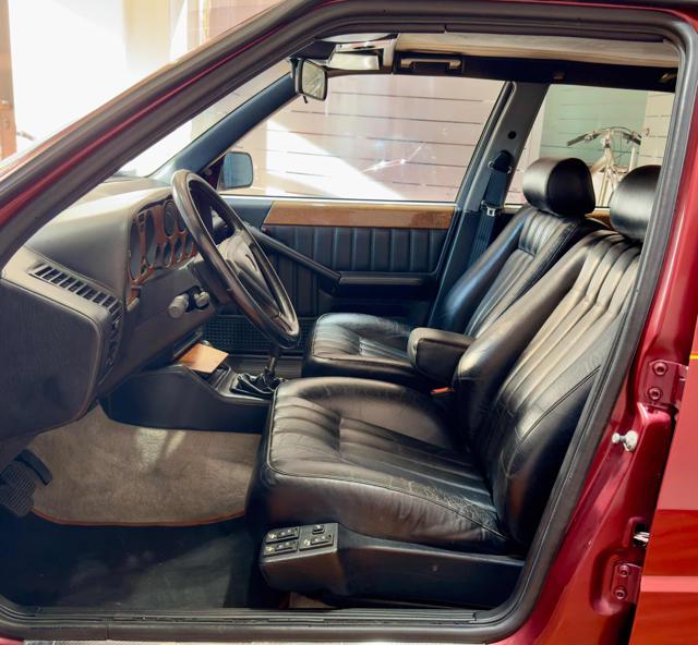 LANCIA Thema usata 7