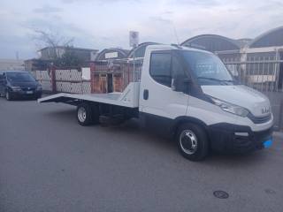 IVECO Daily carroattrezzi