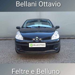 RENAULT Clio usata, con Airbag