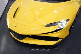 FERRARI SF90 usata 35