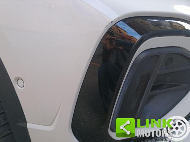 VOLKSWAGEN T-Roc usata, con Sensori di parcheggio anteriori