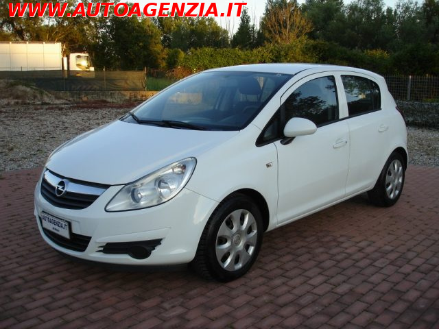 OPEL Corsa usata 0