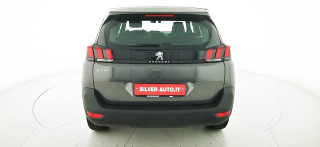 PEUGEOT 5008 usata, con Boardcomputer