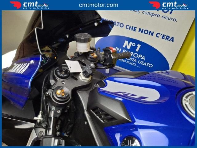 YAMAHA YZF R1 usata 14