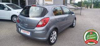 OPEL Corsa usata, con Autoradio