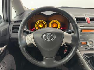 TOYOTA Auris usata, con Chiusura centralizzata