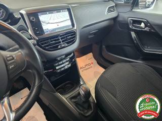 PEUGEOT 208 usata, con Airbag testa