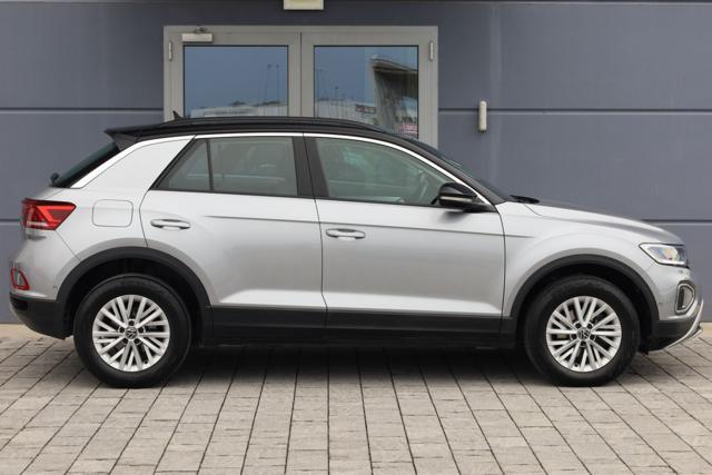 VOLKSWAGEN T-Roc usata, con Schermo multifunzione interamente digitale