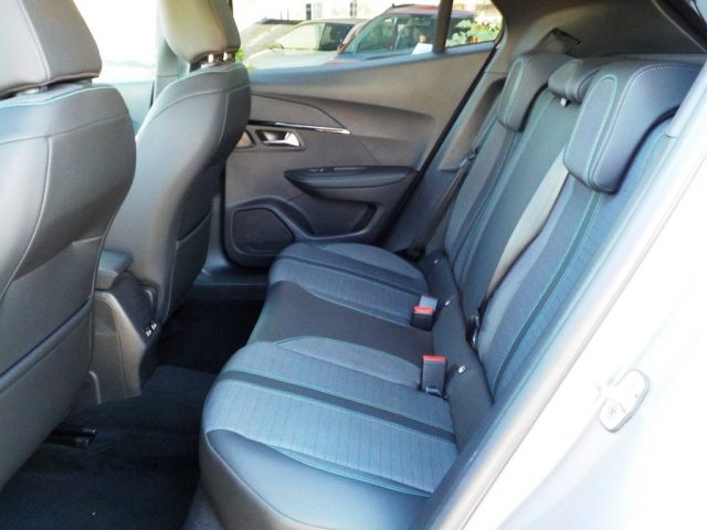 PEUGEOT 2008 usata, con Controllo automatico clima