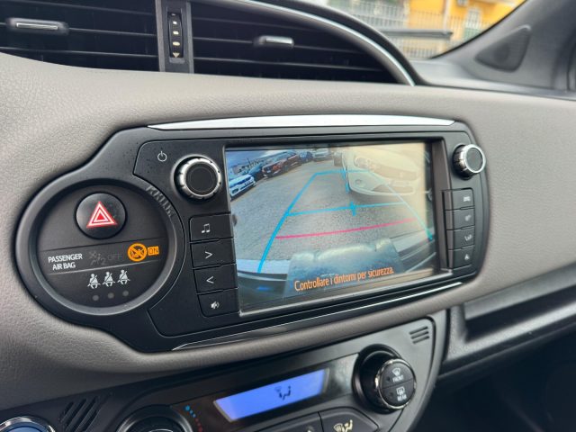 TOYOTA Yaris usata, con Cruise Control
