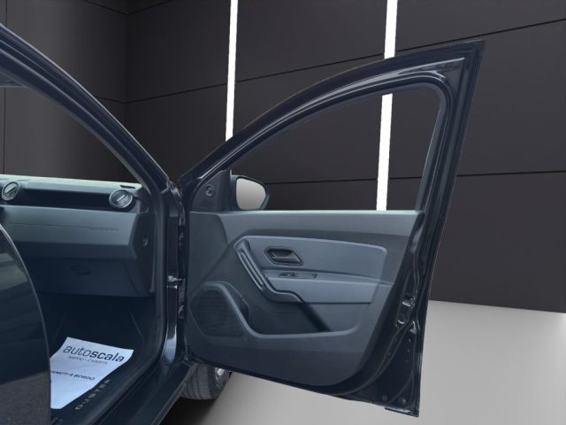 DACIA Duster usata, con Sensore di luce