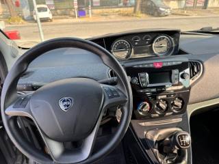 LANCIA Ypsilon usata, con ESP