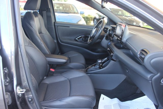 TOYOTA Yaris usata, con Cruise Control