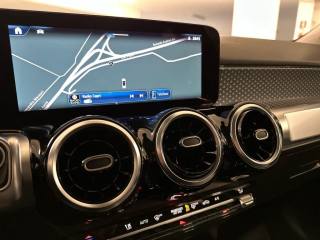 MERCEDES-BENZ GLB 180 usata, con Servosterzo