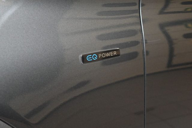 MERCEDES-BENZ GLC 300 usata 17