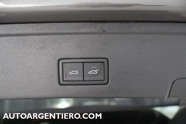 VOLKSWAGEN Touareg usata, con Chiusura centralizzata telecomandata