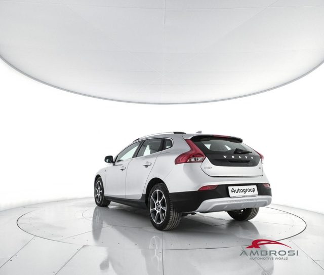 VOLVO V40 Cross Country usata 3
