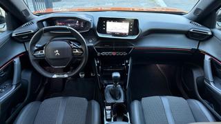 PEUGEOT 2008 usata, con Autoradio