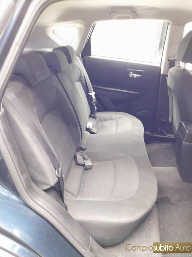 NISSAN Qashqai usata, con Sedile posteriore sdoppiato