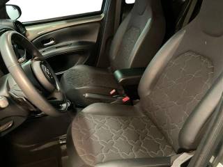TOYOTA Aygo usata, con Controllo automatico clima