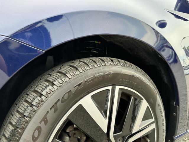 VOLKSWAGEN Touran usata, con Autoradio