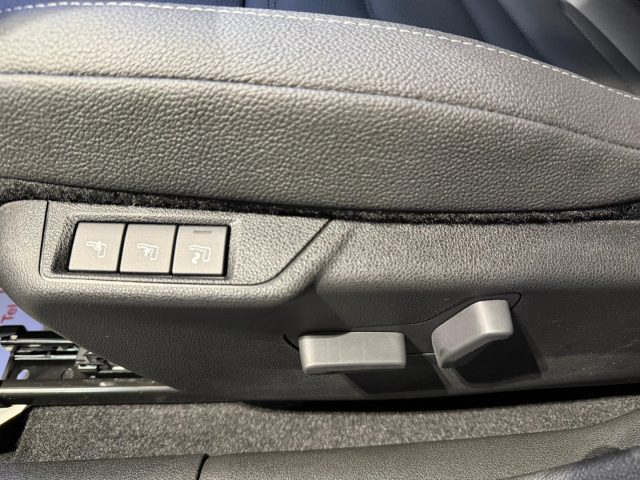JEEP Avenger usata, con Park Distance Control
