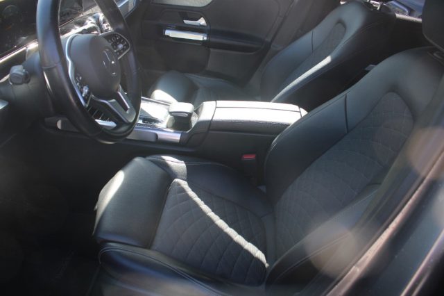 MERCEDES-BENZ GLB 200 usata, con ESP