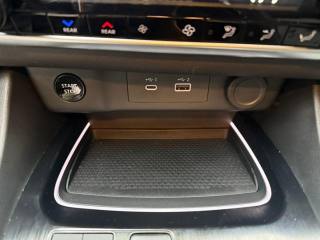 NISSAN X-Trail usata, con Fari LED