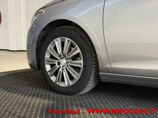 PEUGEOT 308 usata, con Autoradio digitale