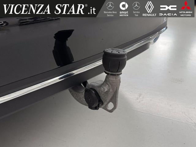 MERCEDES-BENZ C 200 usata, con Gancio traino