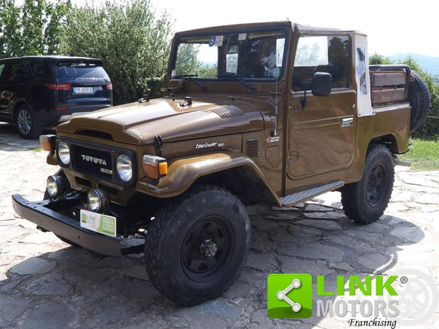 TOYOTA Land Cruiser usata 0