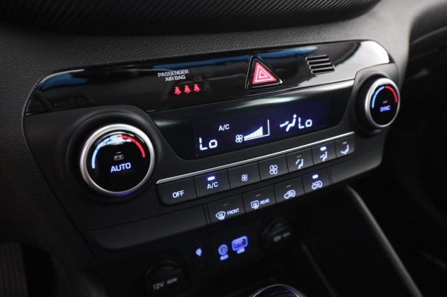 HYUNDAI Tucson usata 9