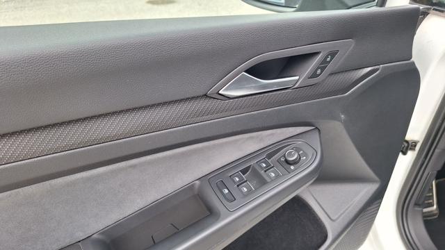 VOLKSWAGEN Golf usata, con Controllo trazione