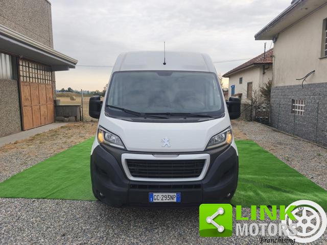 PEUGEOT Boxer usata, con Airbag