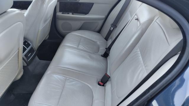 JAGUAR XF usata, con Cerchi in lega