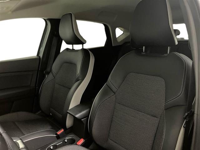 RENAULT Captur usata 21