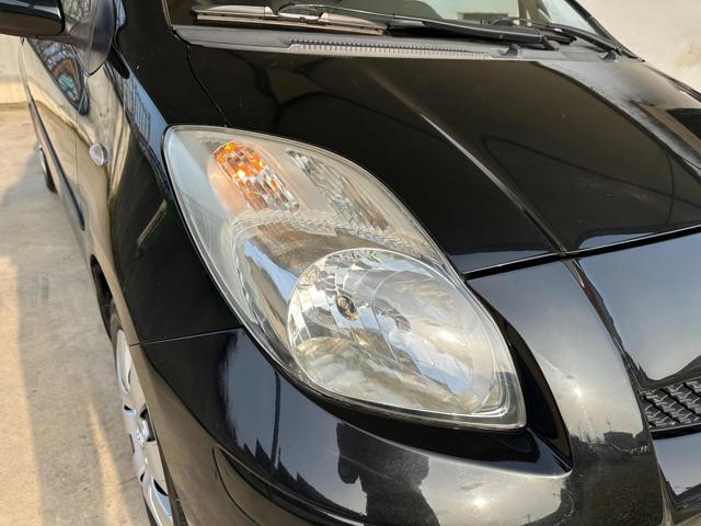 TOYOTA Yaris usata 61