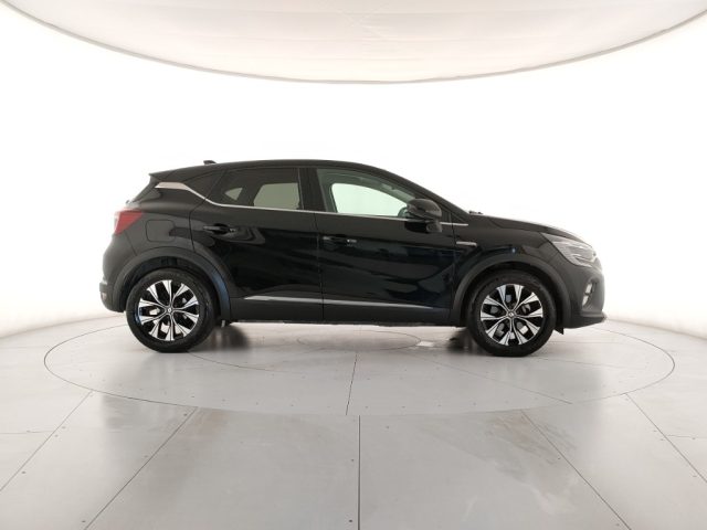 RENAULT Captur usata, con Autoradio
