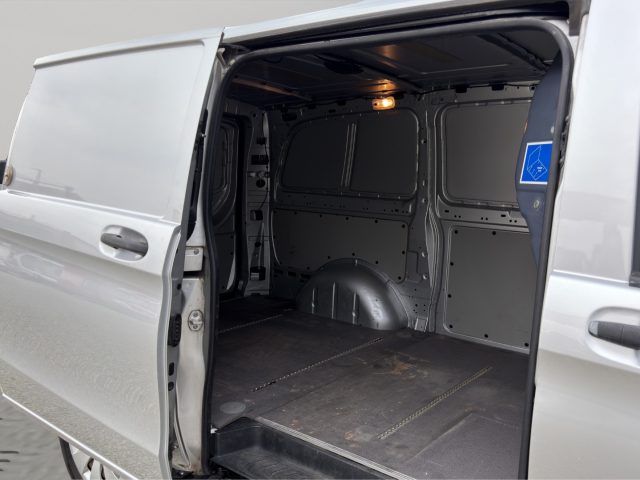 MERCEDES-BENZ Vito usata 7