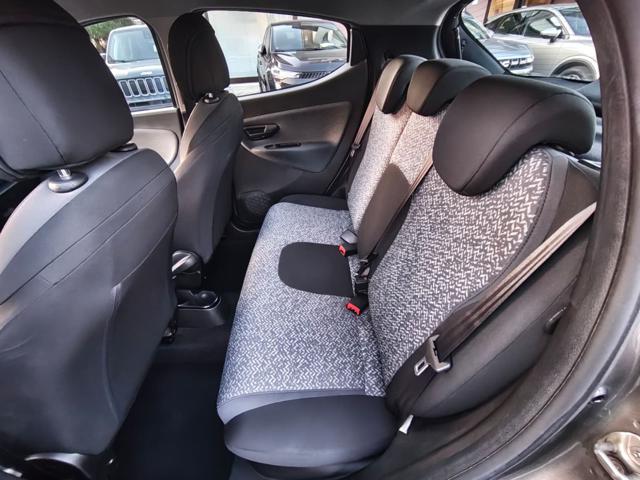 LANCIA Ypsilon usata, con USB