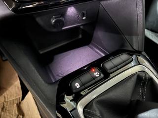 OPEL Corsa usata, con Controllo trazione