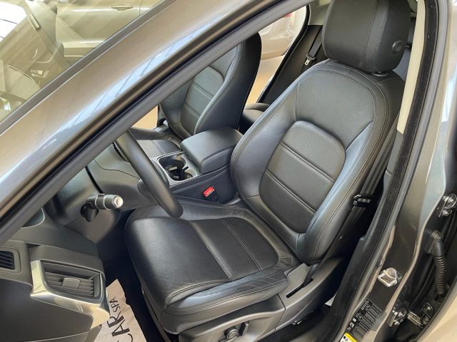 JAGUAR E-Pace usata, con USB