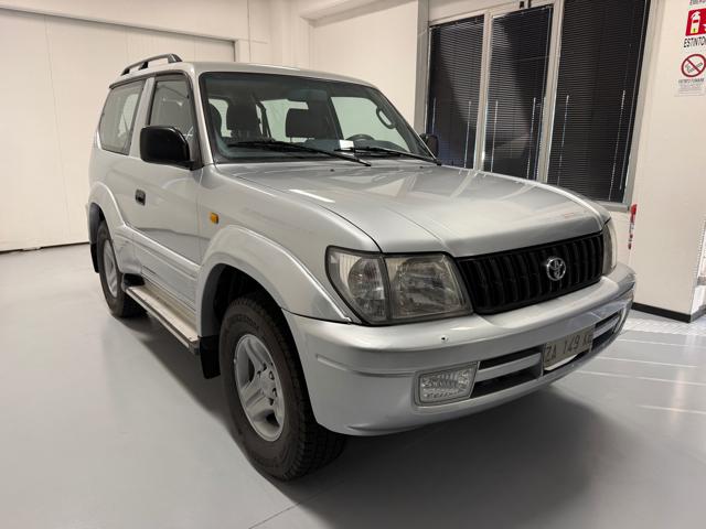 TOYOTA Land Cruiser usata, con Alzacristalli elettrici