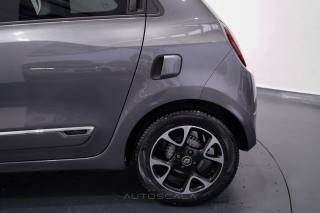 RENAULT Twingo usata, con Sensori di parcheggio posteriori