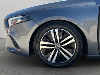 MERCEDES-BENZ A 180 usata, con Sensori di parcheggio posteriori