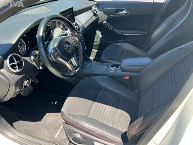 MERCEDES-BENZ GLA 220 usata 14