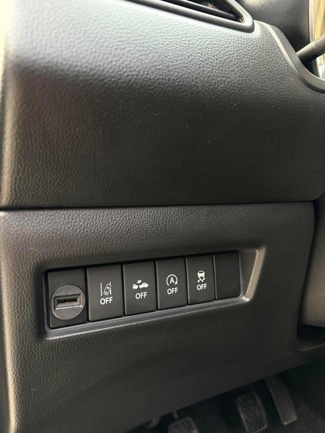 SUZUKI Swift usata, con Autoradio