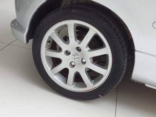 PEUGEOT 206 usata, con Autoradio